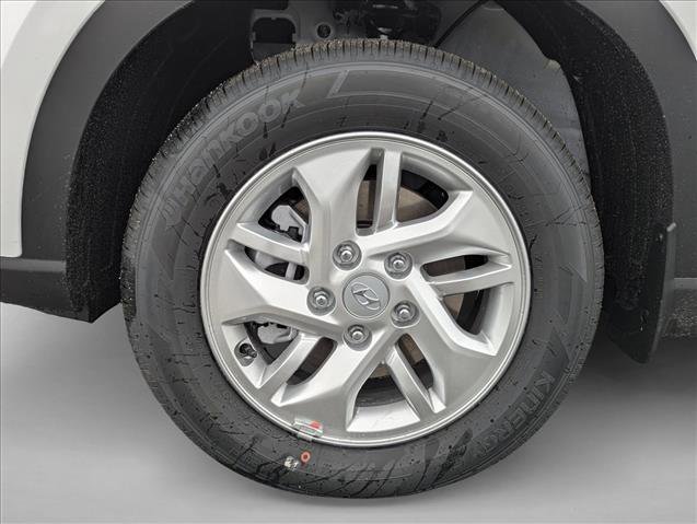 New 2026 Hyundai Venue SE FWD image 9