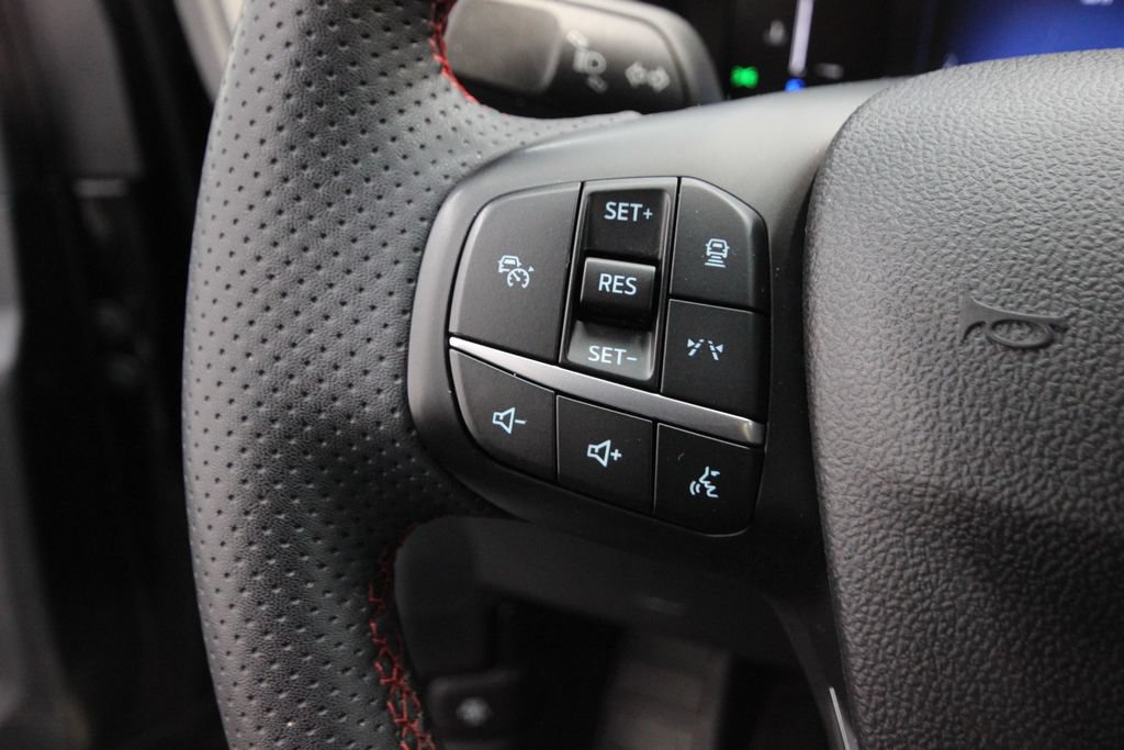 Used 2023 Ford Escape ST-Line w/ Tech Pack #1 AWD/4WD image 18