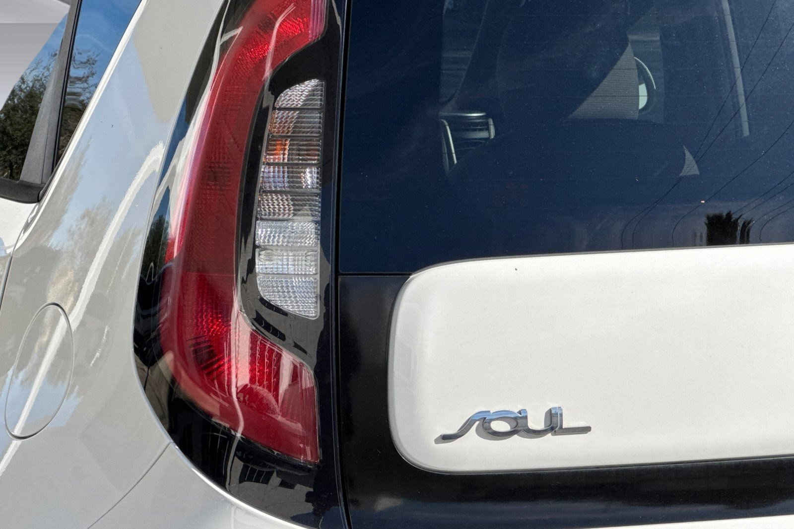 Used 2016 Kia Soul image 12