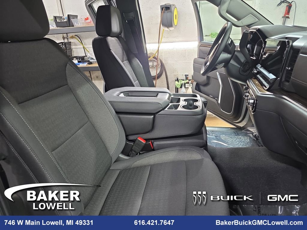 New 2026 GMC Sierra 1500 Elevation image 10