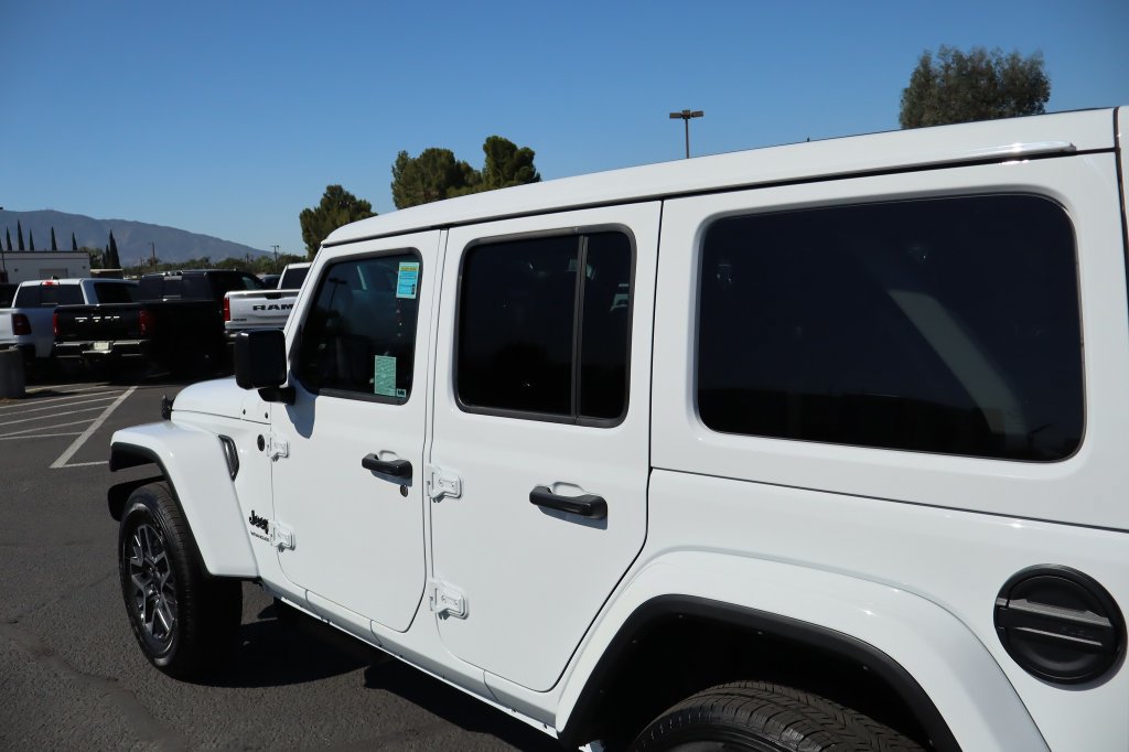 Certified 2026 Jeep Wrangler Unlimited Sahara AWD/4WD image 16