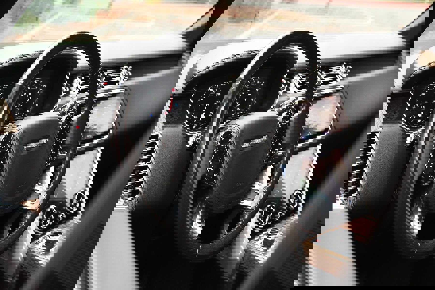 Used 2019 Land Rover Range Rover HSE image 26