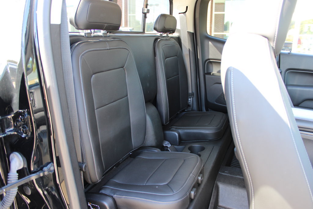 Certified 2018 Chevrolet Colorado ZR2 w/ LPO, Premium Interior Package AWD/4WD image 37