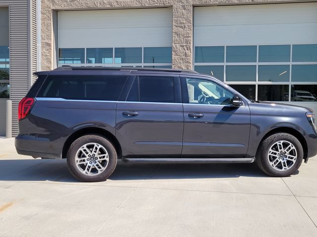 Certified 2025 Ford Expedition Max Active AWD/4WD image 2