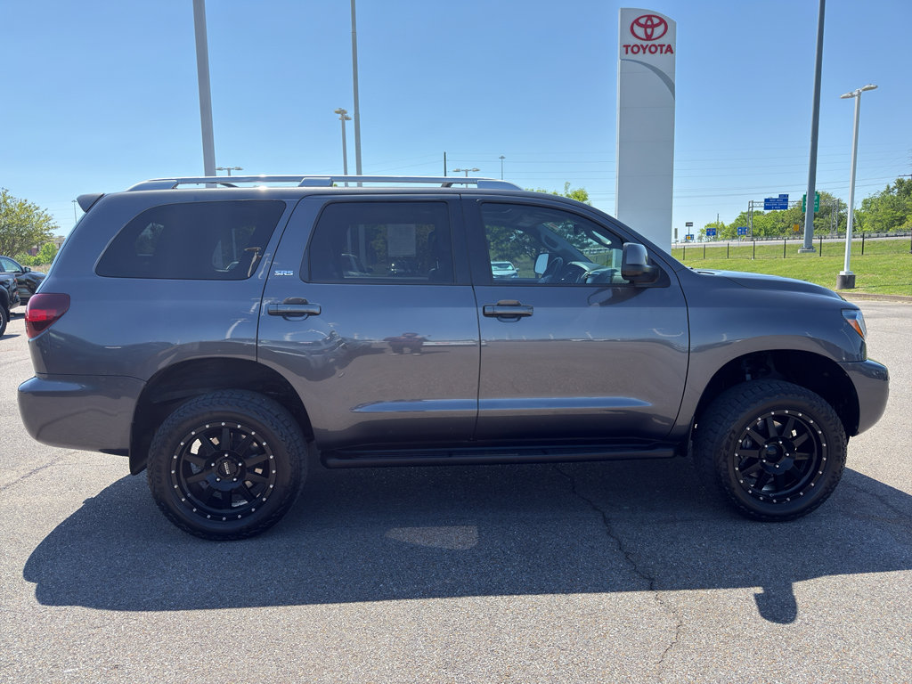 Used 2019 Toyota Sequoia SR5 w/ Premium Package AWD/4WD image 6