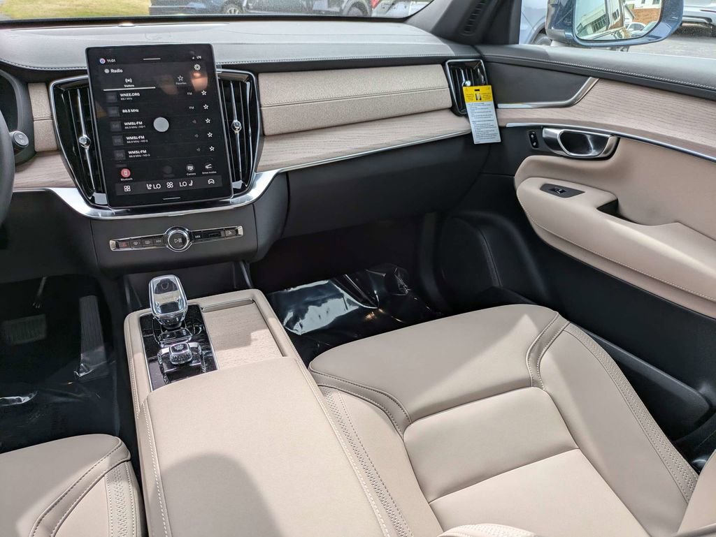 New 2026 Volvo XC90 B5 Plus w/ Protection Package Premier image 19