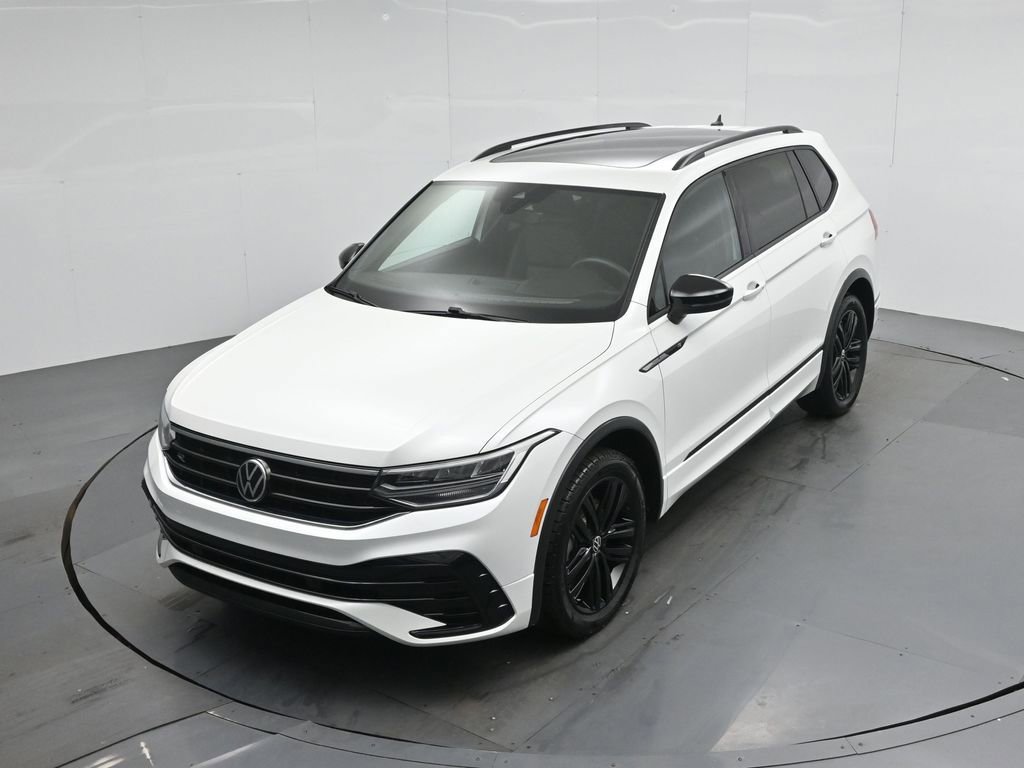 Used 2022 Volkswagen Tiguan SE R-Line FWD image 35