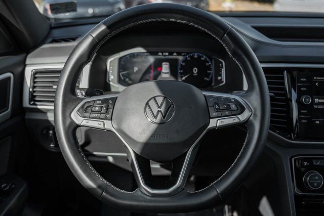 Used 2021 Volkswagen Atlas Cross Sport SEL image 32