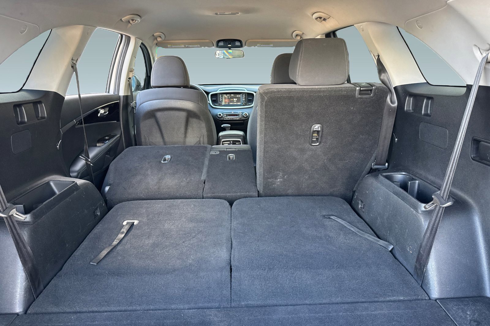 Used 2019 Kia Sorento FWD V6 image 32