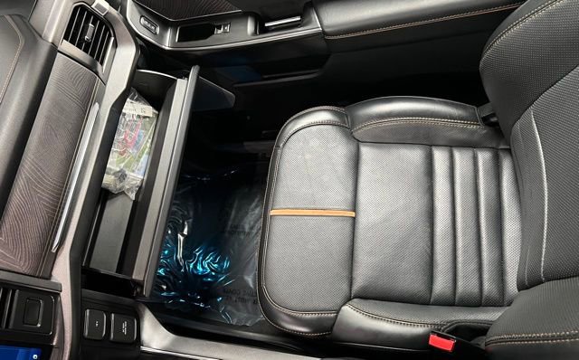 Used 2023 Ford F150 Platinum w/ FX4 Off-Road Package image 38