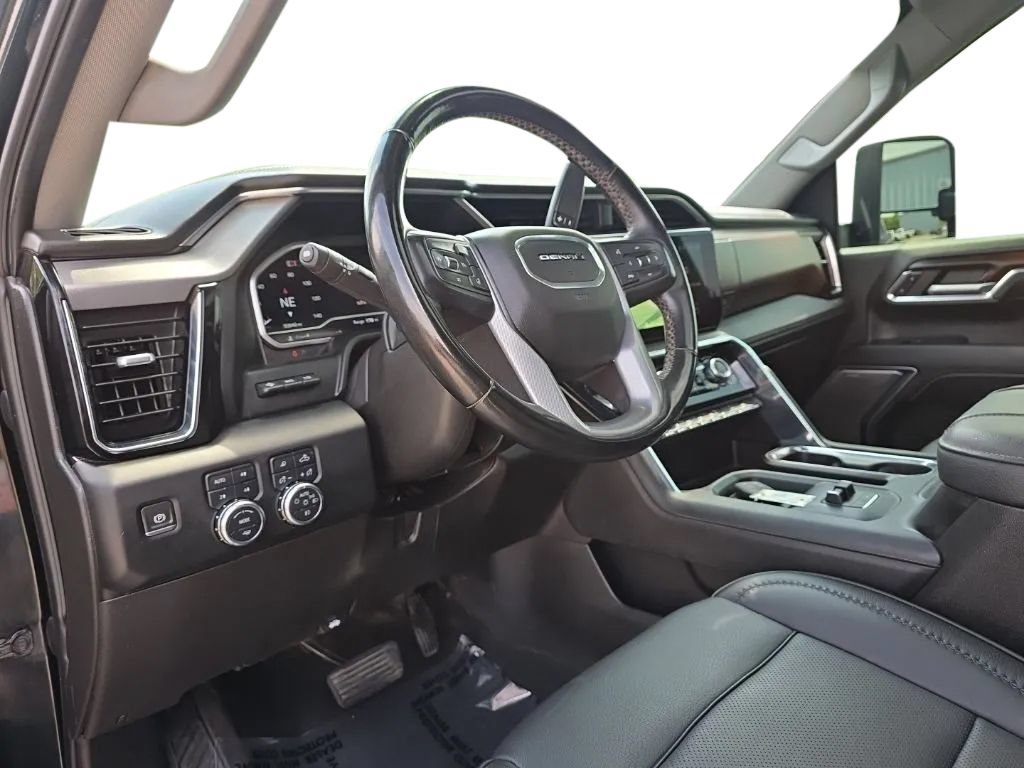 Used 2024 GMC Sierra 3500 Denali w/ Denali Reserve Package AWD/4WD image 14