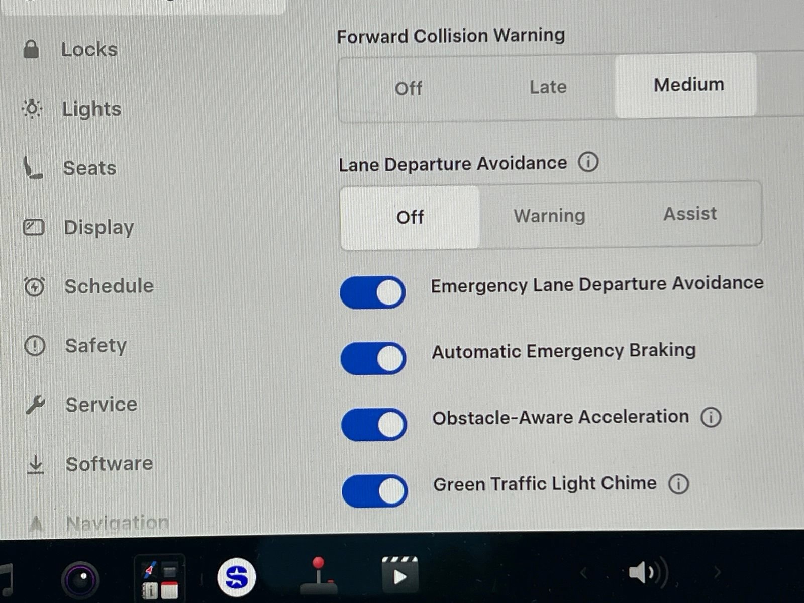 Used 2026 Tesla Model Y AWD image 19