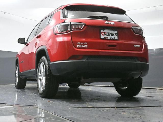 Used 2024 Jeep Compass Latitude image 53