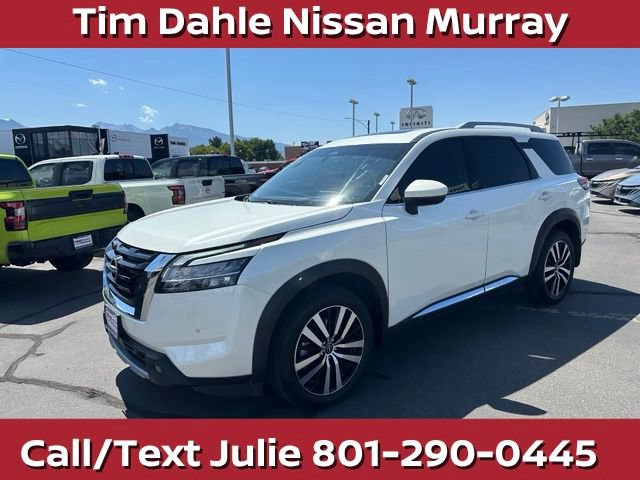 Used 2024 Nissan Pathfinder Platinum AWD/4WD image 6