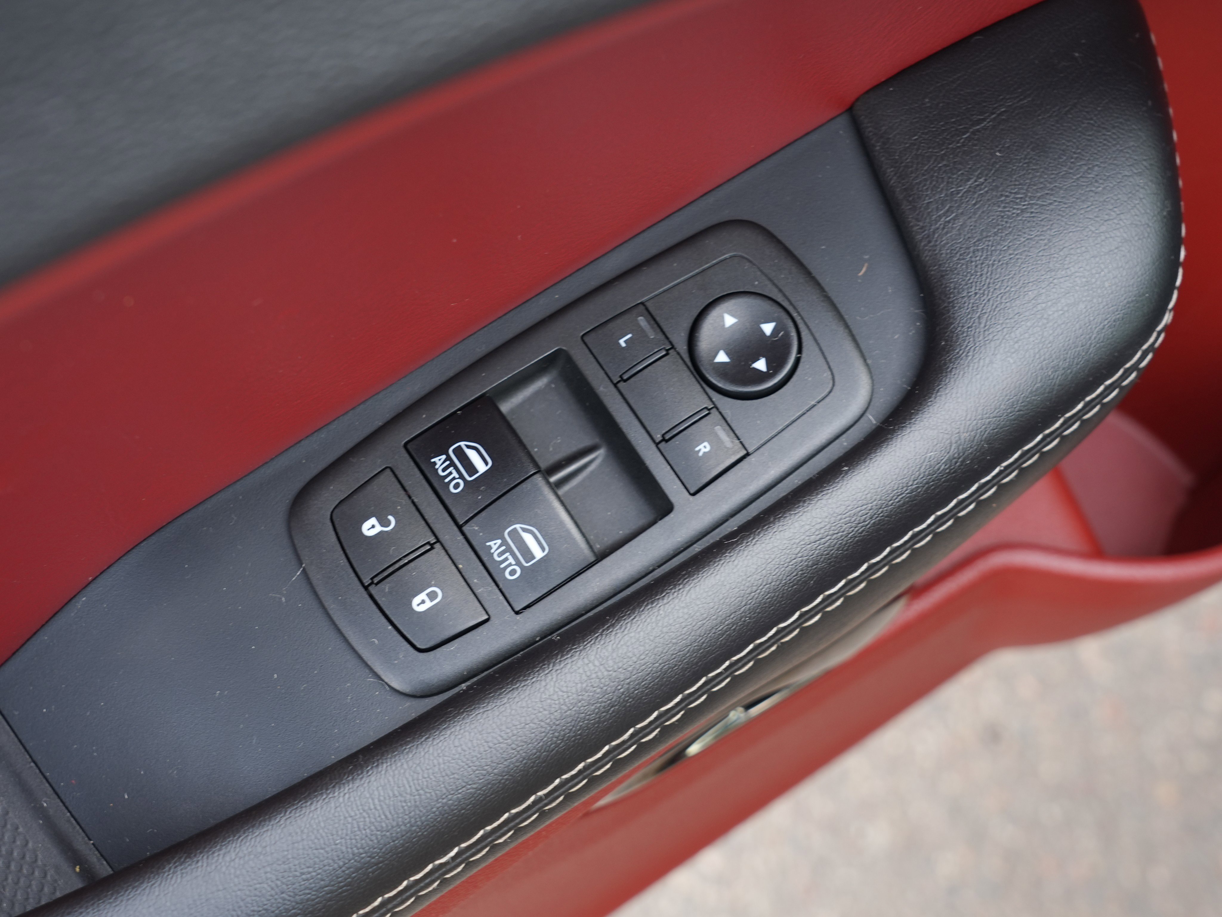 Used 2019 Dodge Challenger SRT Hellcat Redeye image 22