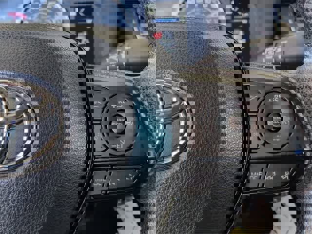 Used 2022 Toyota Corolla LE image 25