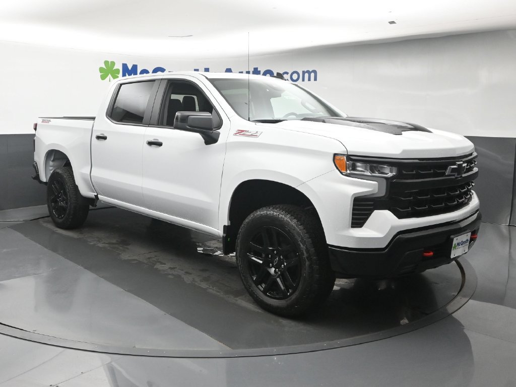 New 2026 Chevrolet Silverado 1500 LT Trail Boss w/ Convenience Package II AWD/4WD image 2