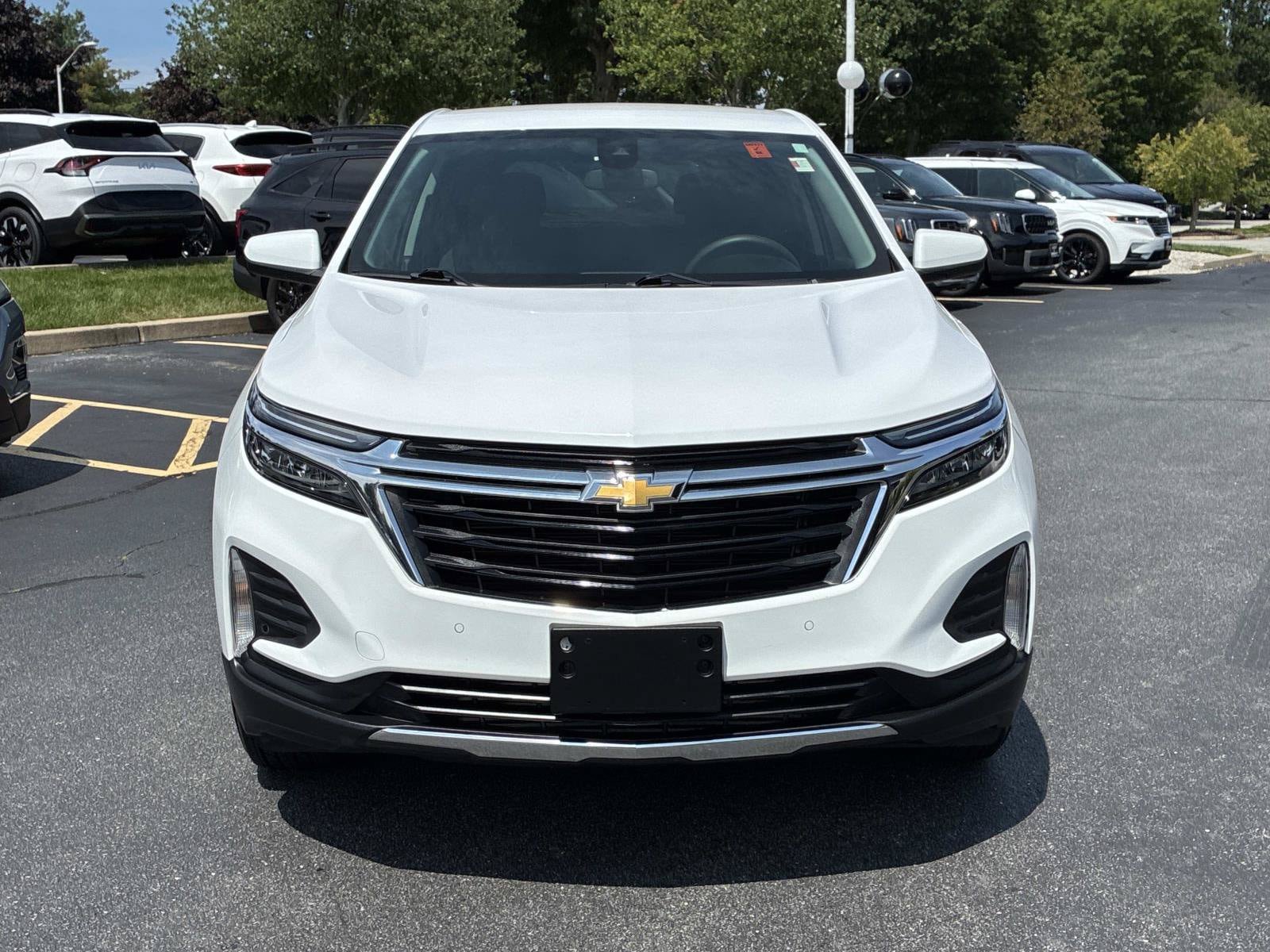 Used 2023 Chevrolet Equinox LT w/ LPO, Floor Liner Package AWD/4WD image 2
