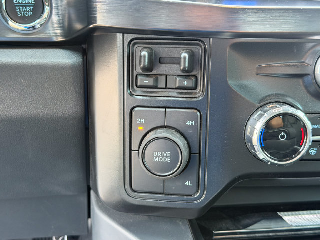 Used 2025 Ford F350 Lariat w/ Lariat Ultimate Package AWD/4WD image 14