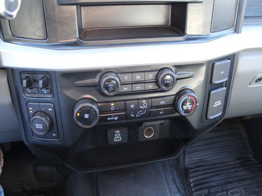 Used 2024 Ford F450 XL w/ XL Chrome Package image 17