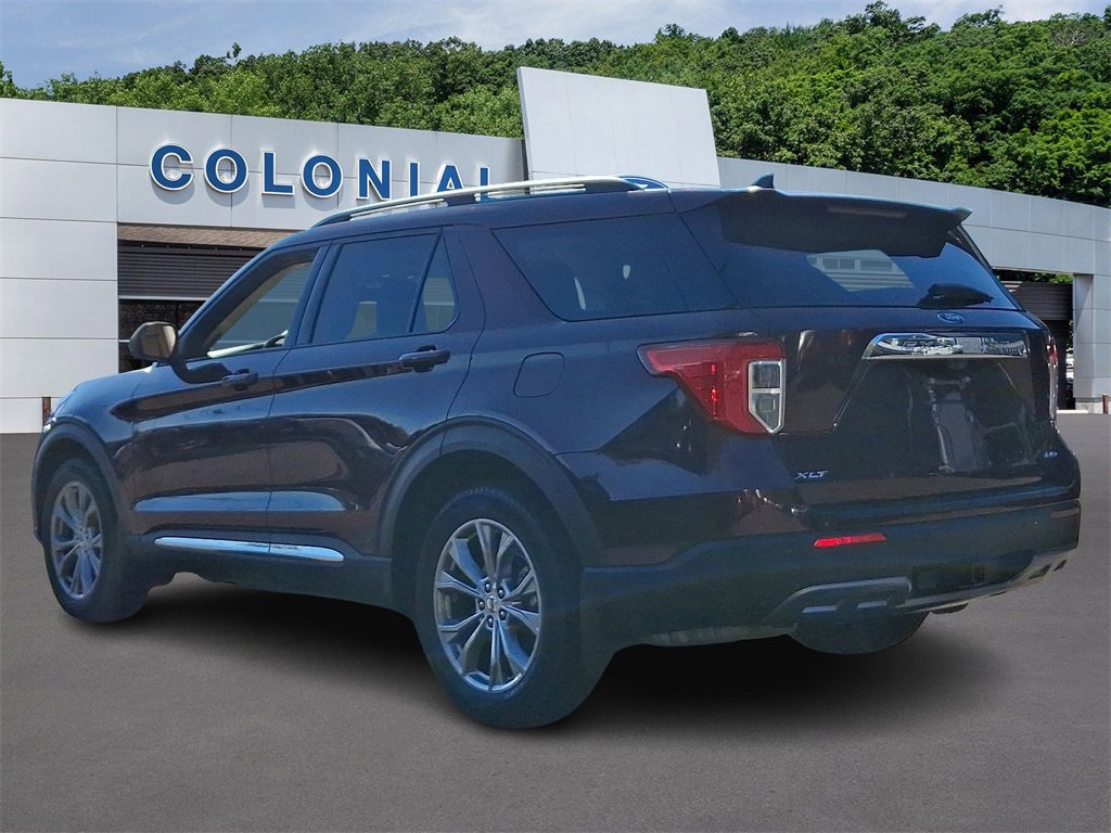 Certified 2022 Ford Explorer XLT w/ Equipment Group 202A image 4
