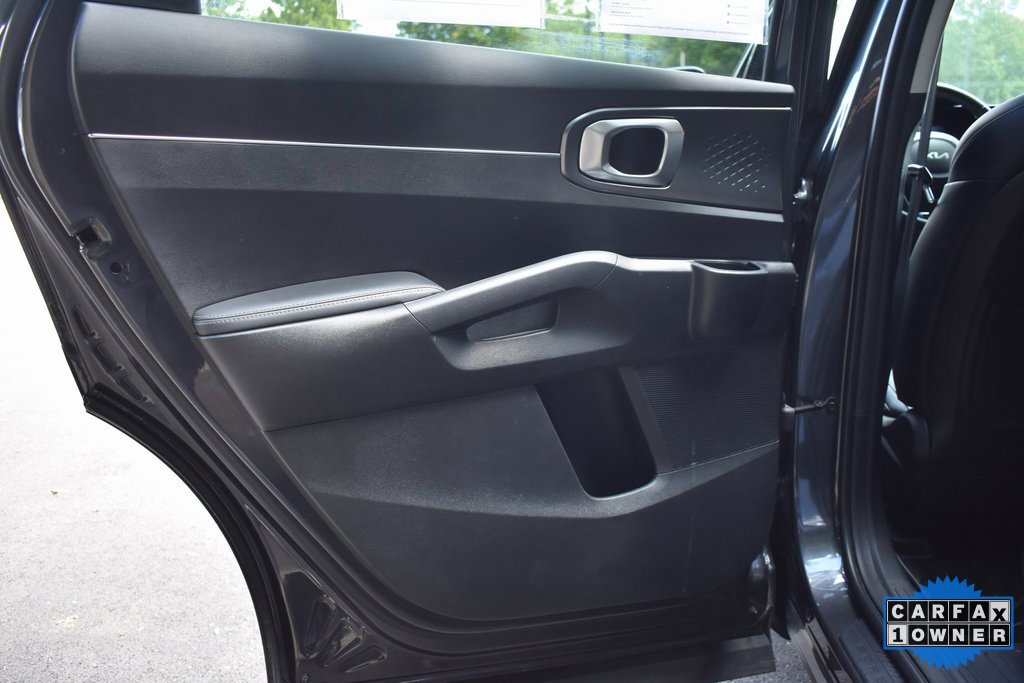Used 2023 Kia Sorento EX image 38