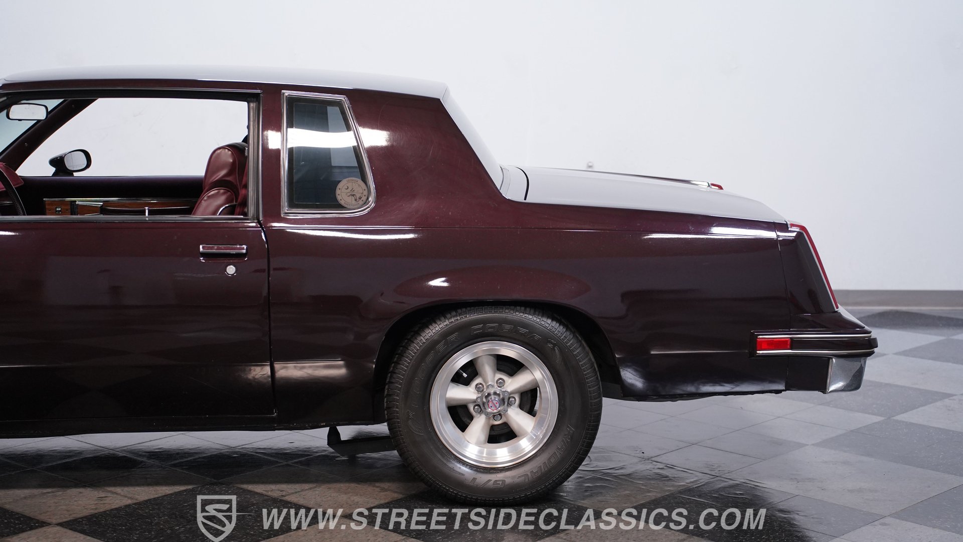 Used 1988 Oldsmobile Cutlass Supreme Classic Brougham RWD image 20