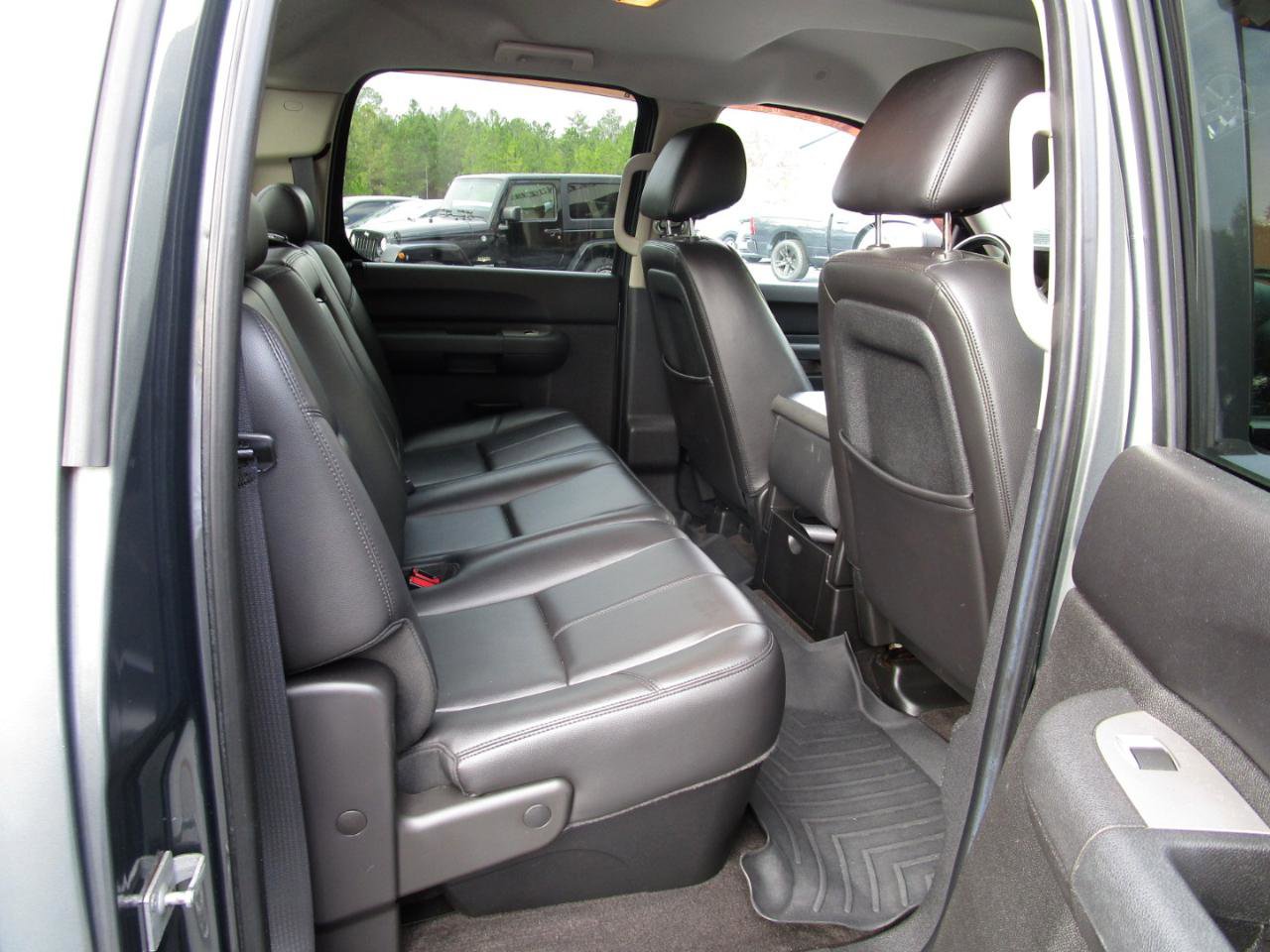 Used 2011 Chevrolet Silverado 1500 LT w/ All-Star Edition image 23