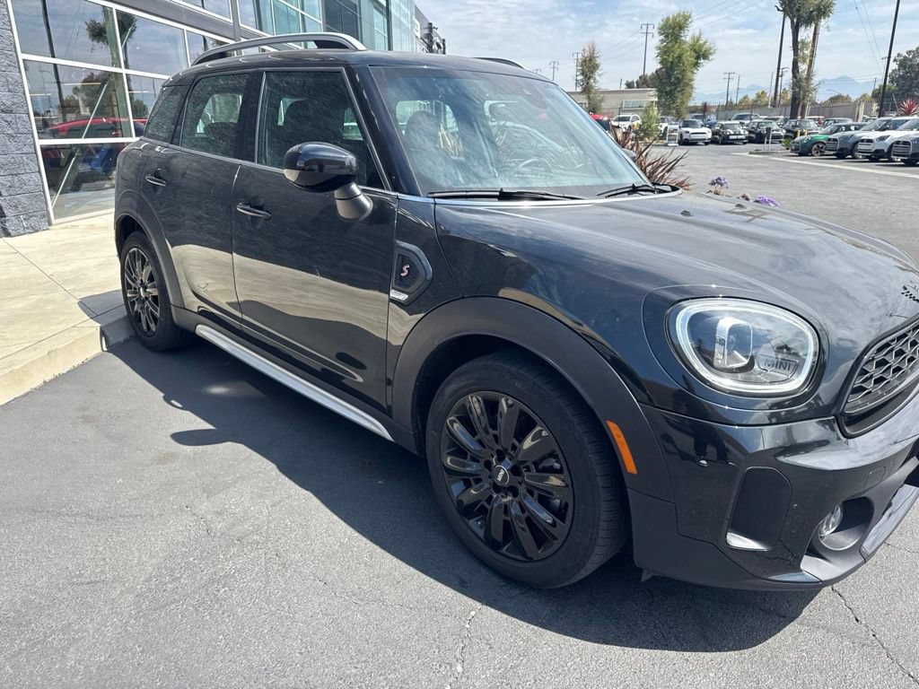 Used 2024 MINI Cooper Countryman S w/ Signature Upholstery Package FWD image 8