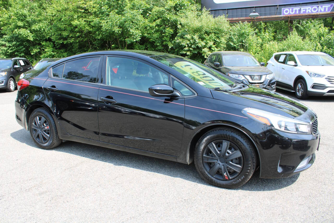 Used 2017 Kia Forte LX FWD image 5