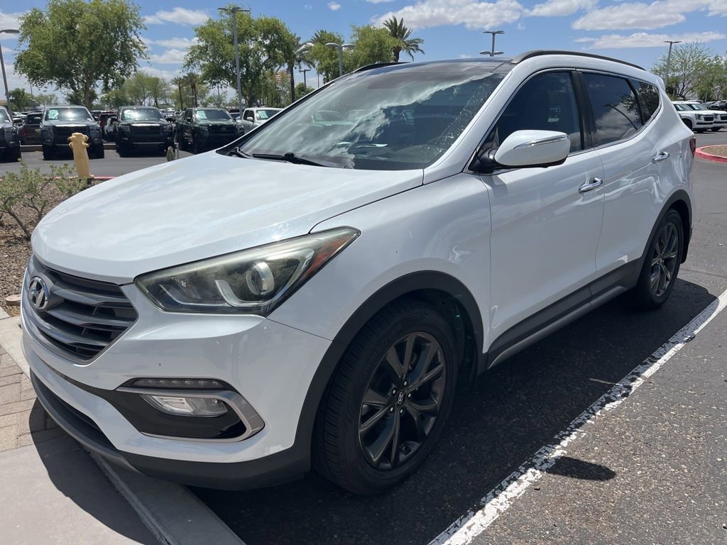 Used 2017 Hyundai Santa Fe Sport FWD image 1