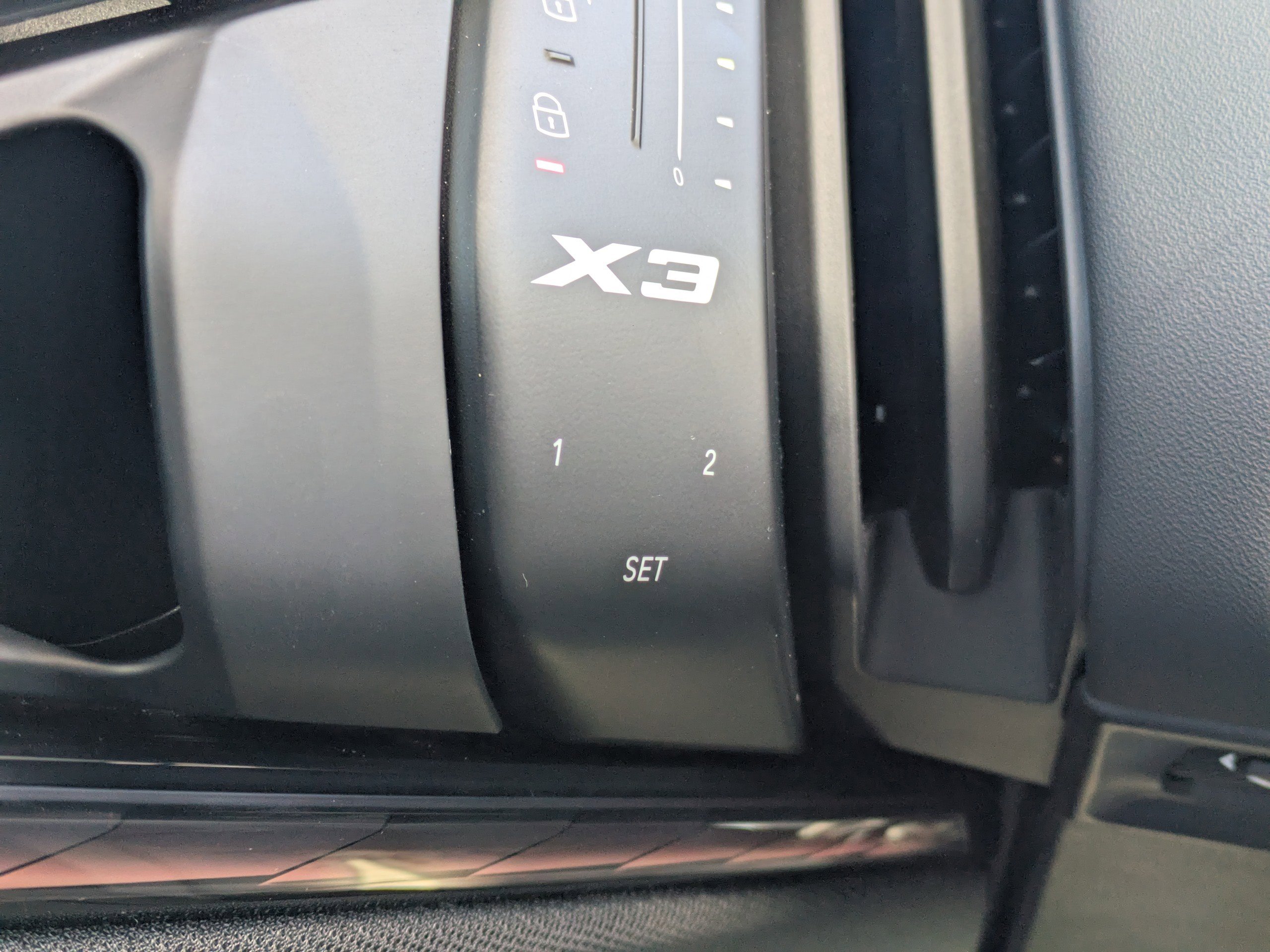 Used 2025 BMW X3 xDrive30i w/ Convenience Package image 28