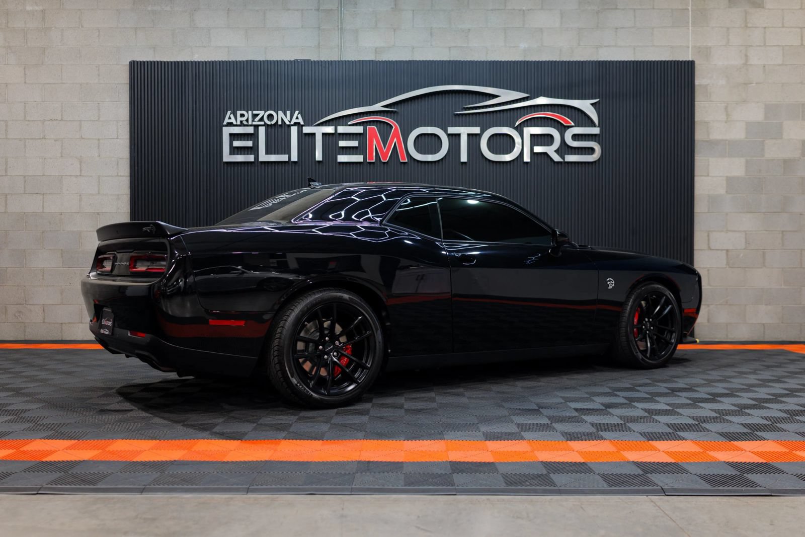 Used 2023 Dodge Challenger SRT Hellcat w/ Driver Convenience Group RWD image 39