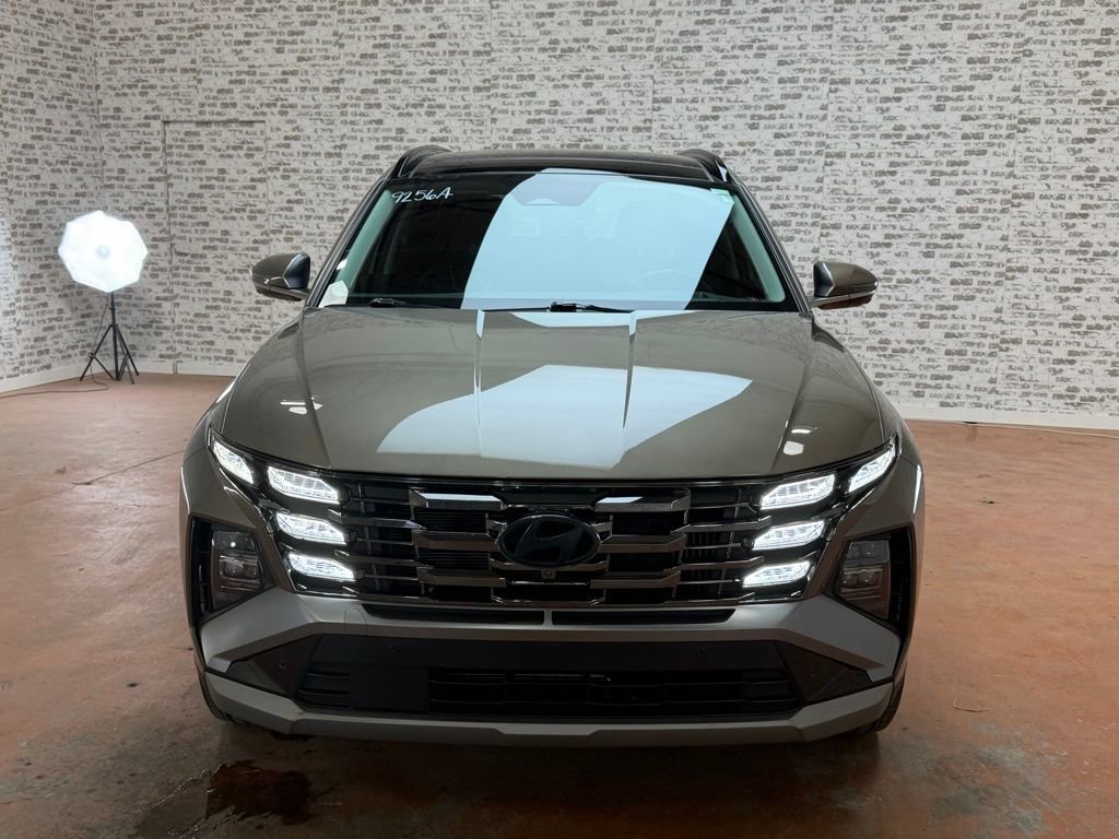 Certified 2025 Hyundai Tucson Limited image 2