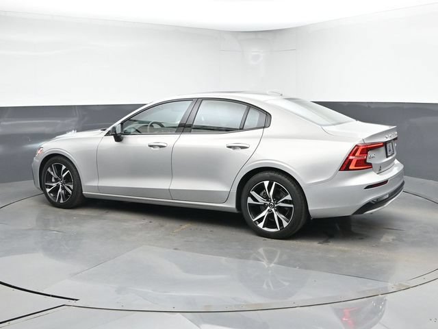 Used 2023 Volvo S60 B5 Core w/ Climate Package FWD image 7