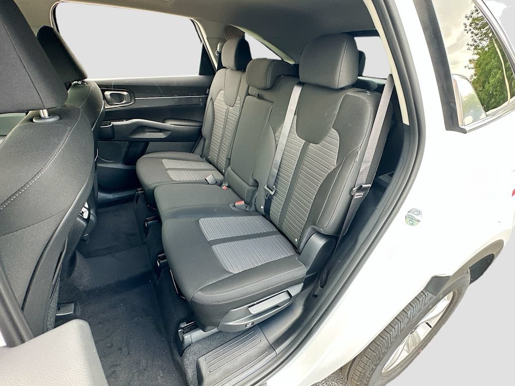 New 2026 Kia Sorento LX FWD image 22