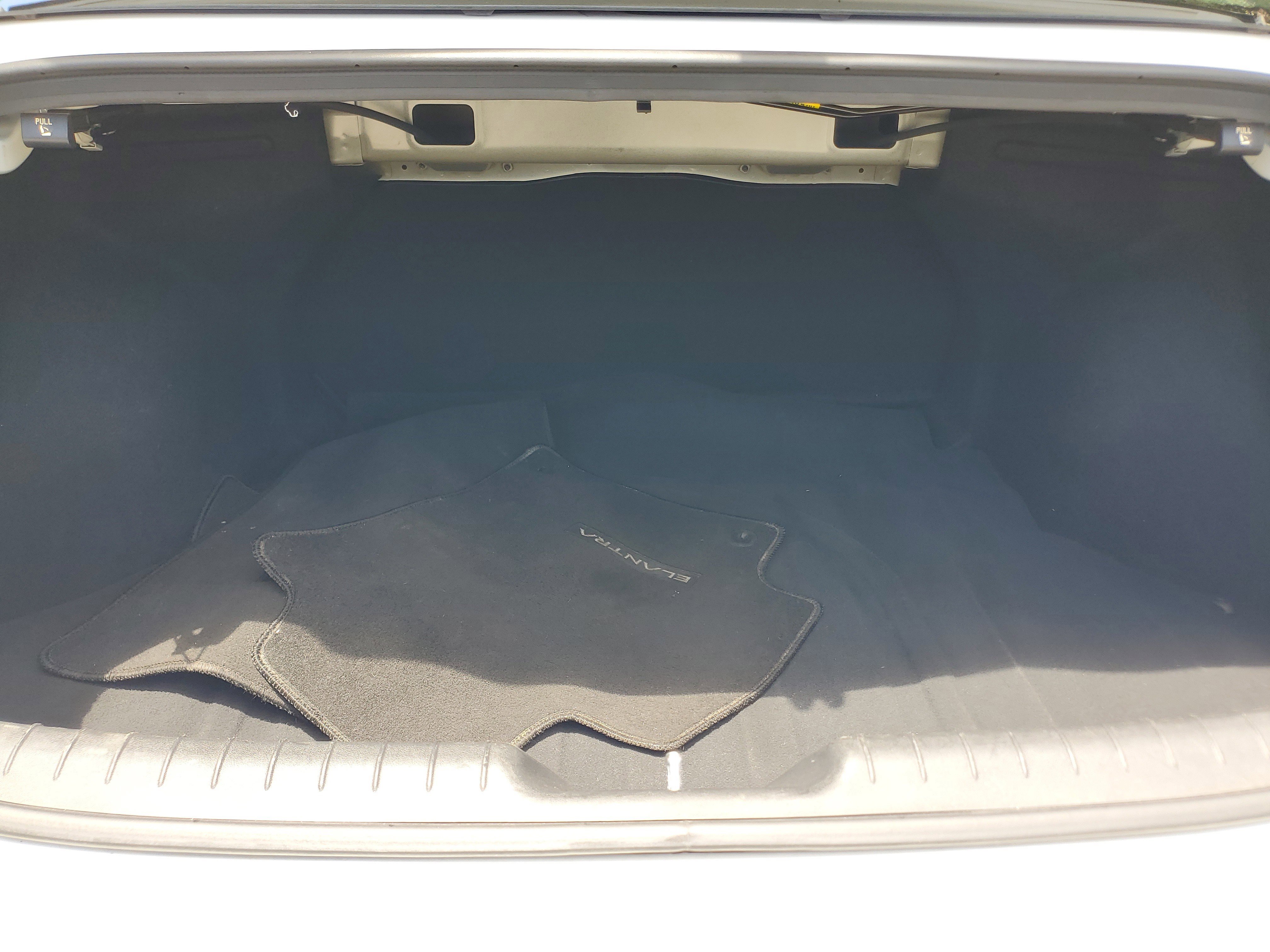 Used 2021 Hyundai Elantra SEL image 8