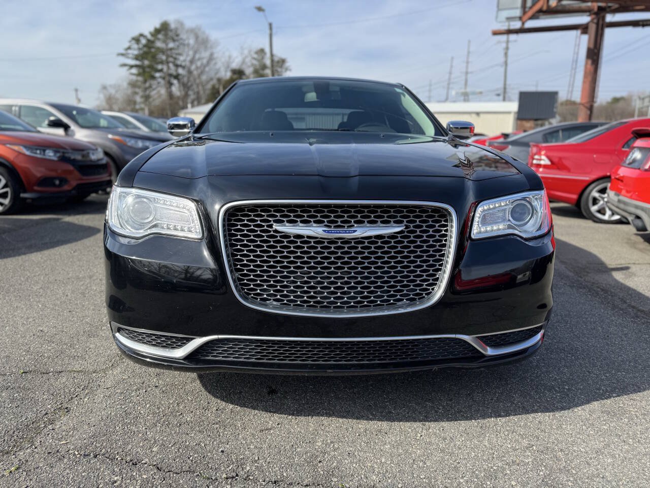Used 2019 Chrysler 300 Touring w/ Chrome Appearance Package RWD image 5