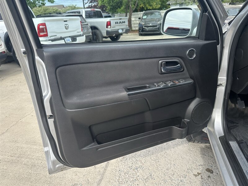 Used 2011 GMC Canyon SLT AWD/4WD image 16
