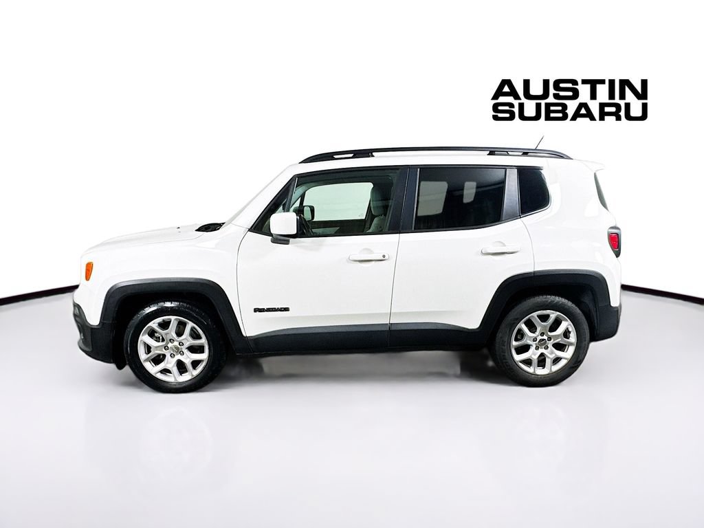 Used 2017 Jeep Renegade Latitude FWD image 4