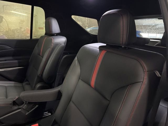 Used 2024 Chevrolet Traverse RS image 23