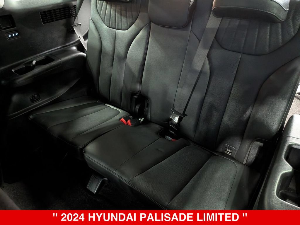 Used 2024 Hyundai Palisade Limited AWD/4WD image 32