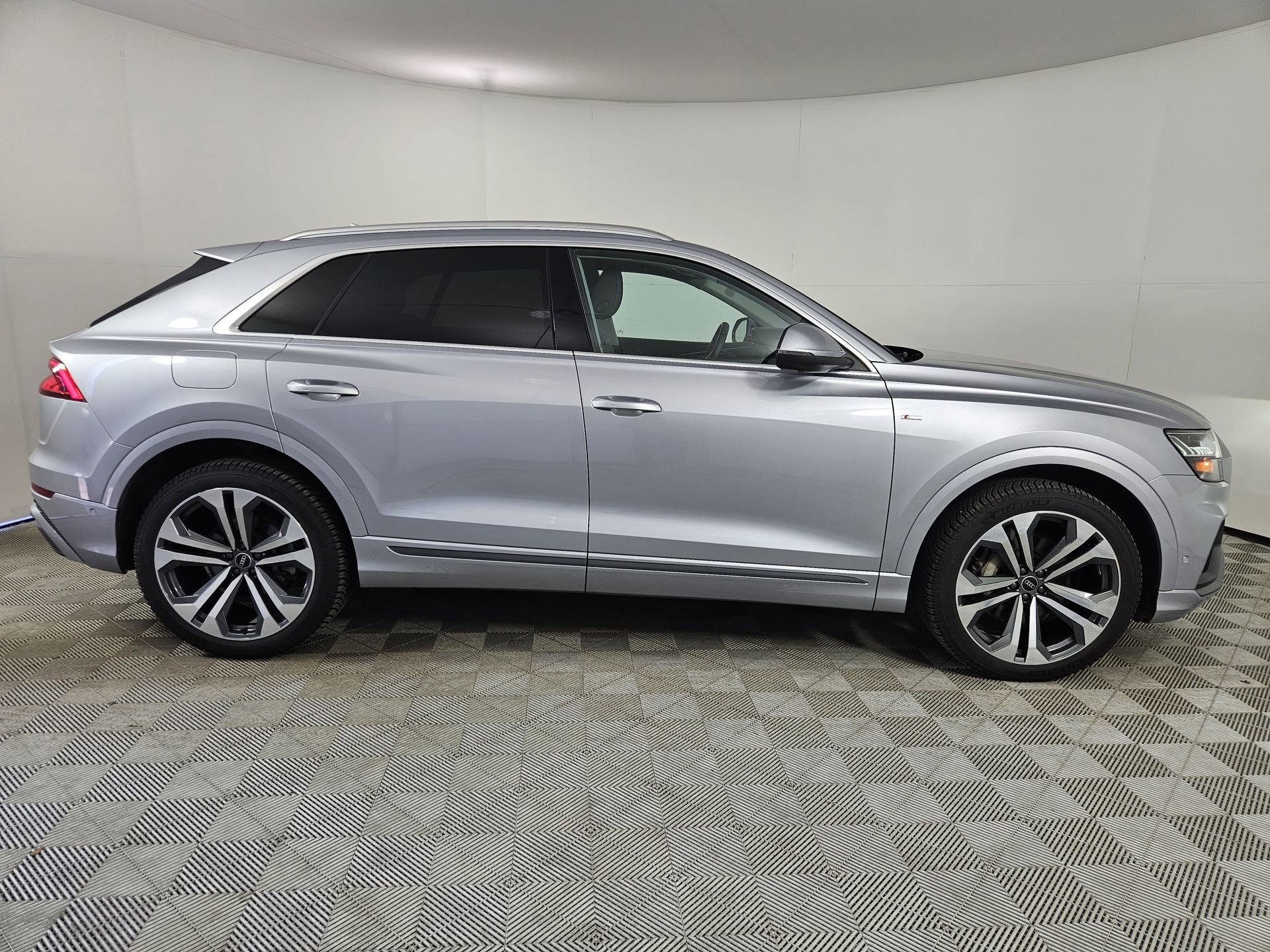 Used 2021 Audi Q8 Prestige AWD/4WD image 8