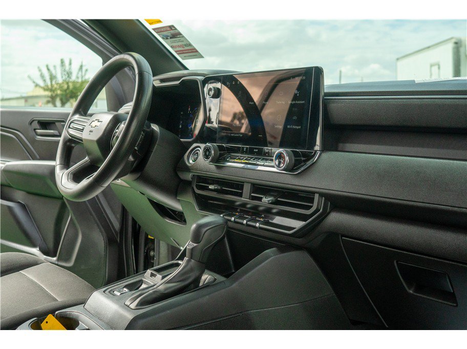 Used 2023 Chevrolet Colorado W/T RWD image 34