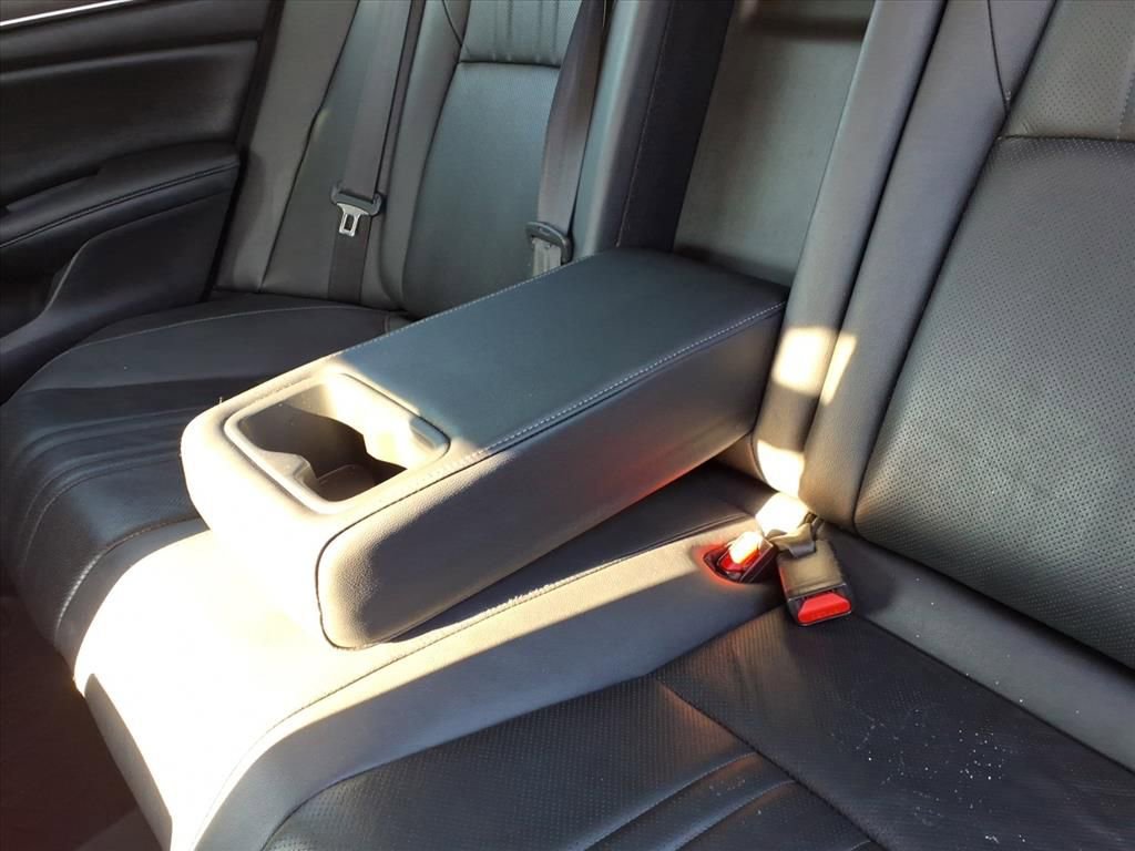 Used 2019 Honda Accord EX-L image 33