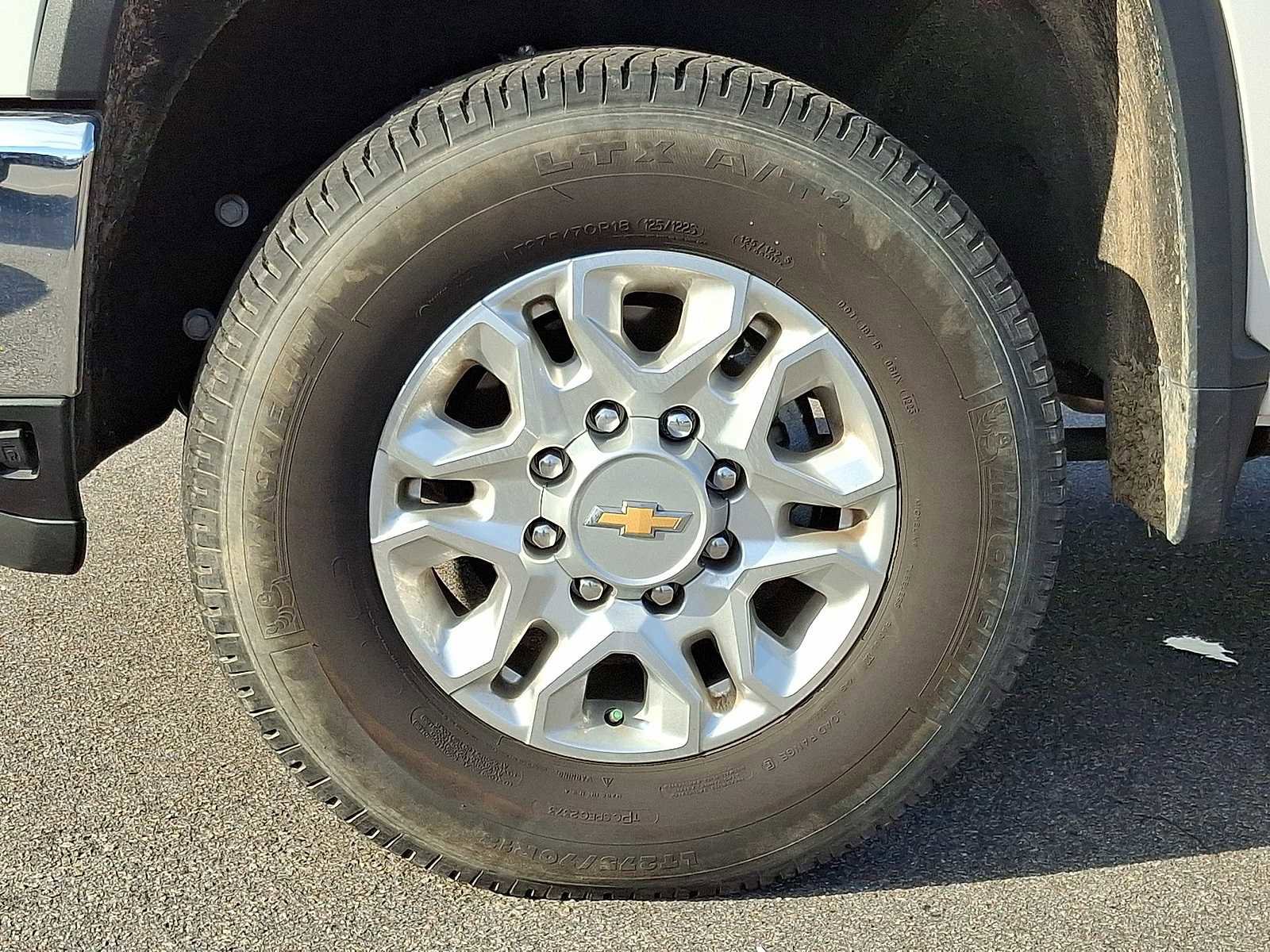 Used 2024 Chevrolet Silverado 2500 LTZ w/ LTZ Convenience Package image 38