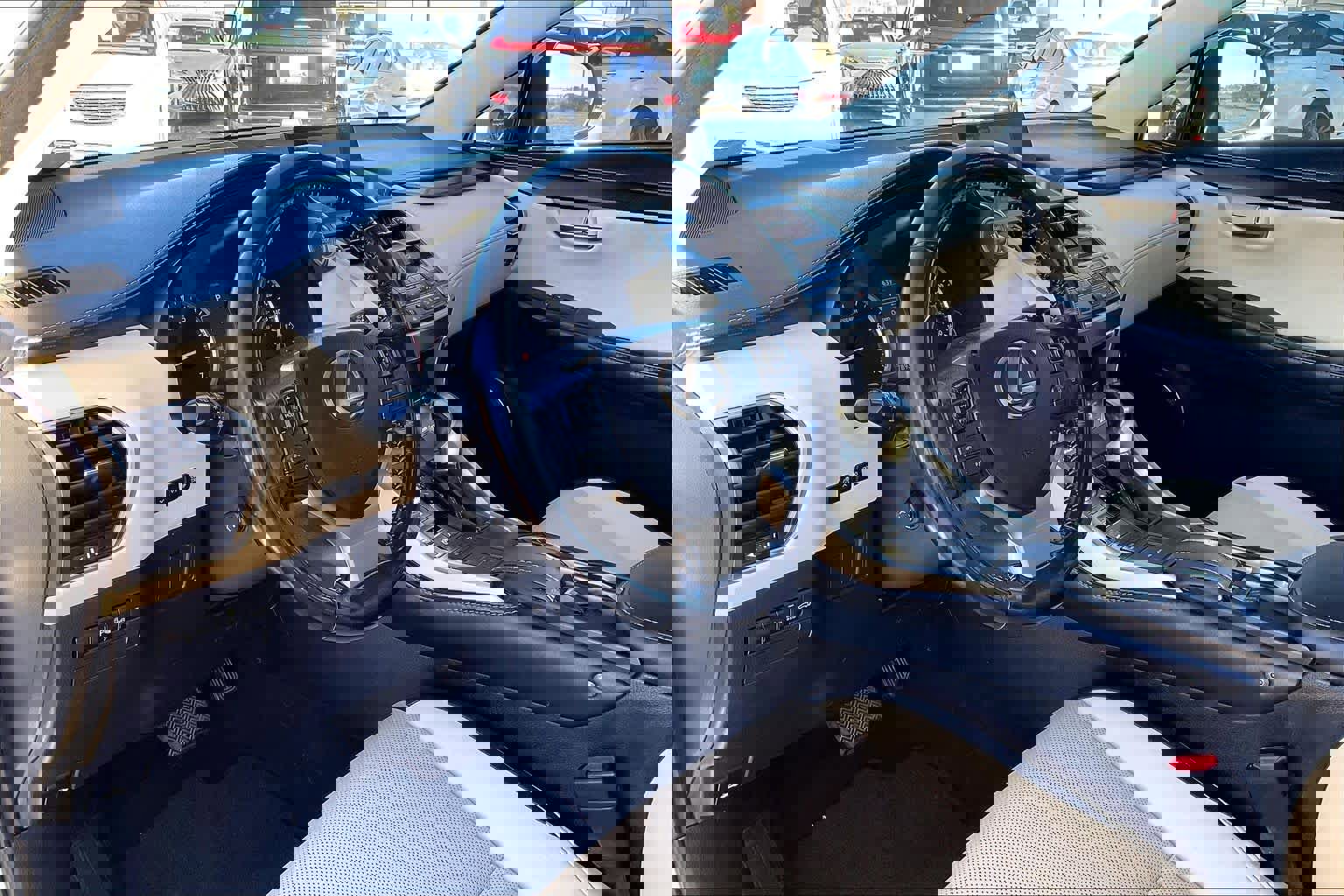 Used 2015 Lexus NX 200t FWD image 16