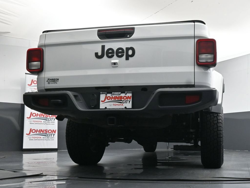 Used 2023 Jeep Gladiator Sport AWD/4WD image 37