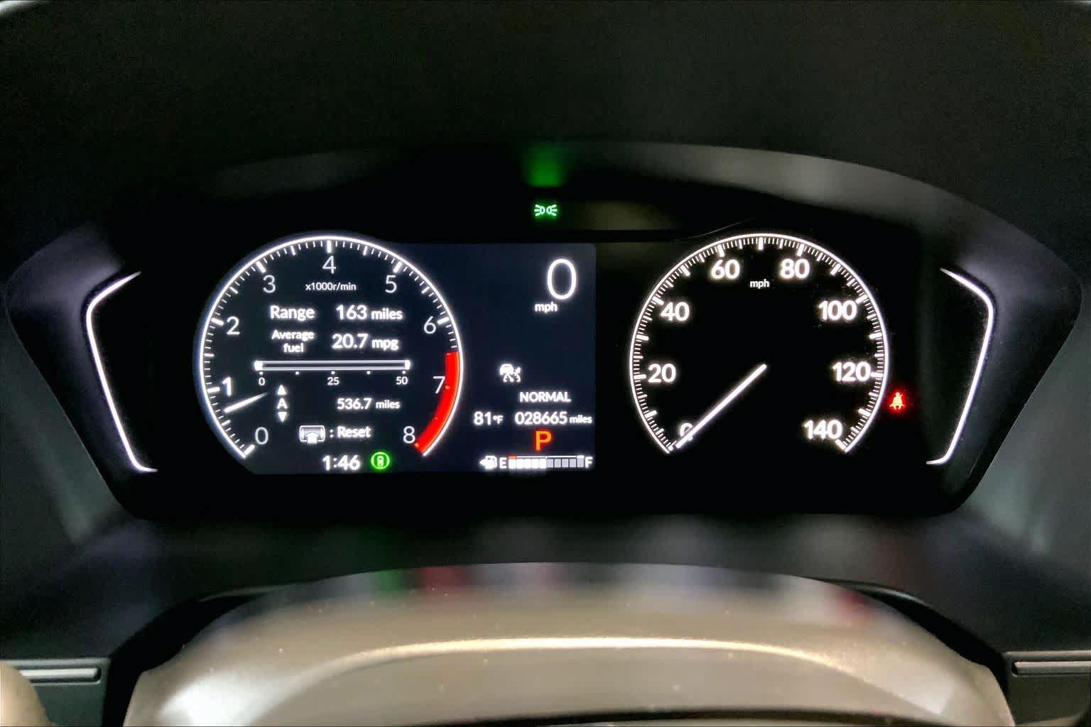Used 2025 Honda Pilot TrailSport image 25