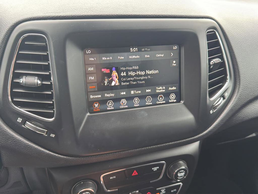 Used 2019 Jeep Compass Latitude image 24